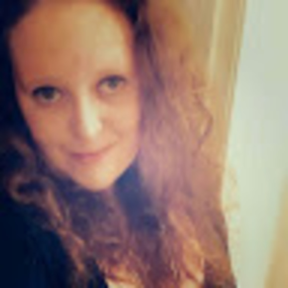 Meet your Posher, Mandy - Picture 1 of 1